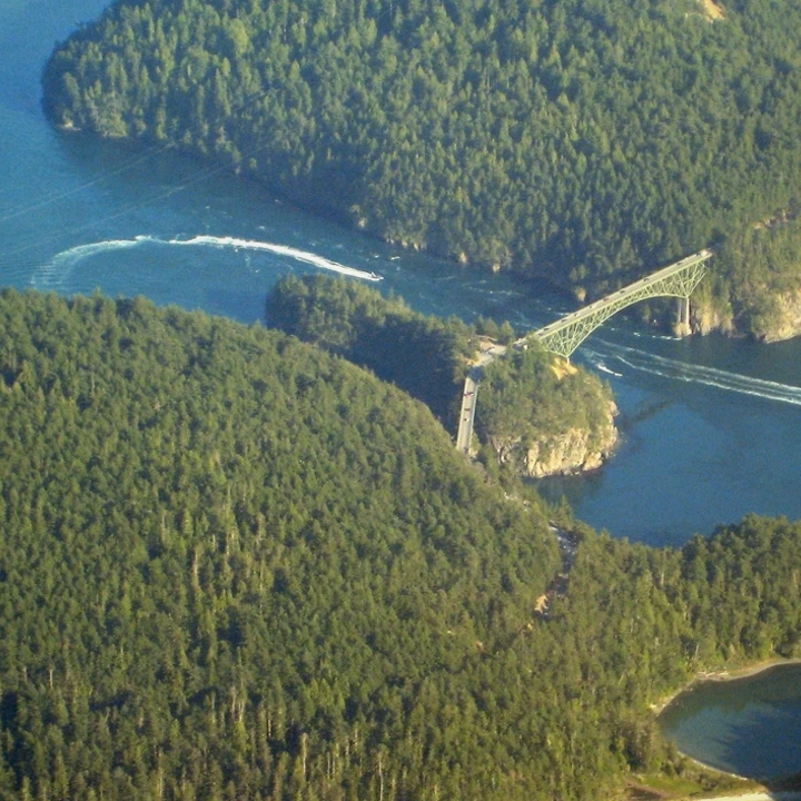 Lake area and mountain land in Thurston County